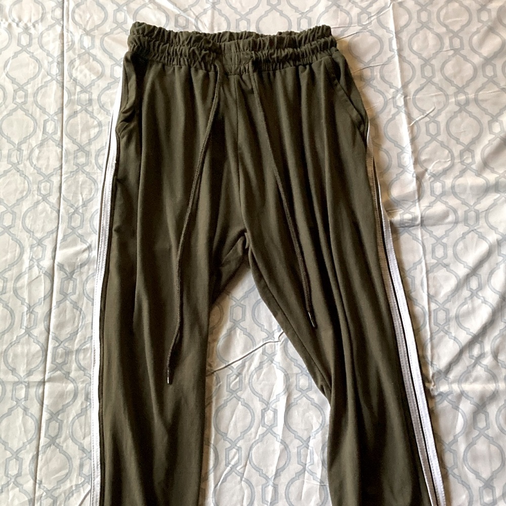 green sweat pants!